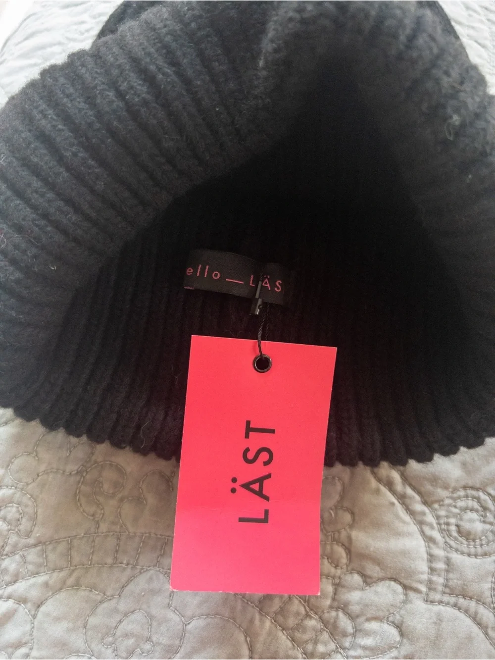 NWT LÄST 100% Extra Fine Merino Wool Beanie Cap Black One Size